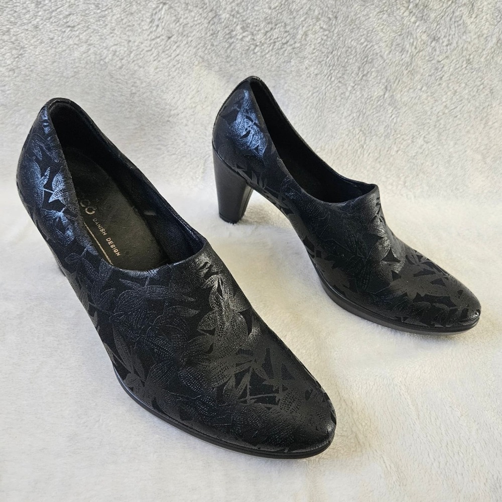 ECCO Shape 55 Plateau Shootie Black Floral Ankle Boots Size 39 US 8.5
